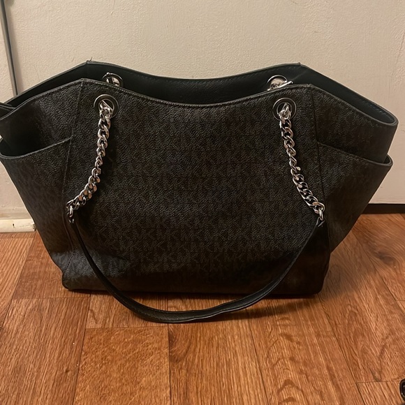 Michael kors purse and wallet - Picture 6 of 11